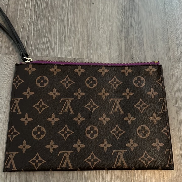 Louis Vuitton bag 🤎💖 - Picture 12 of 15